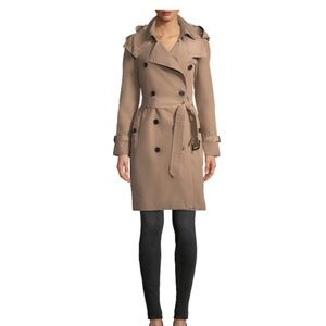 Burberry Women's Classic Beige Trench Coat